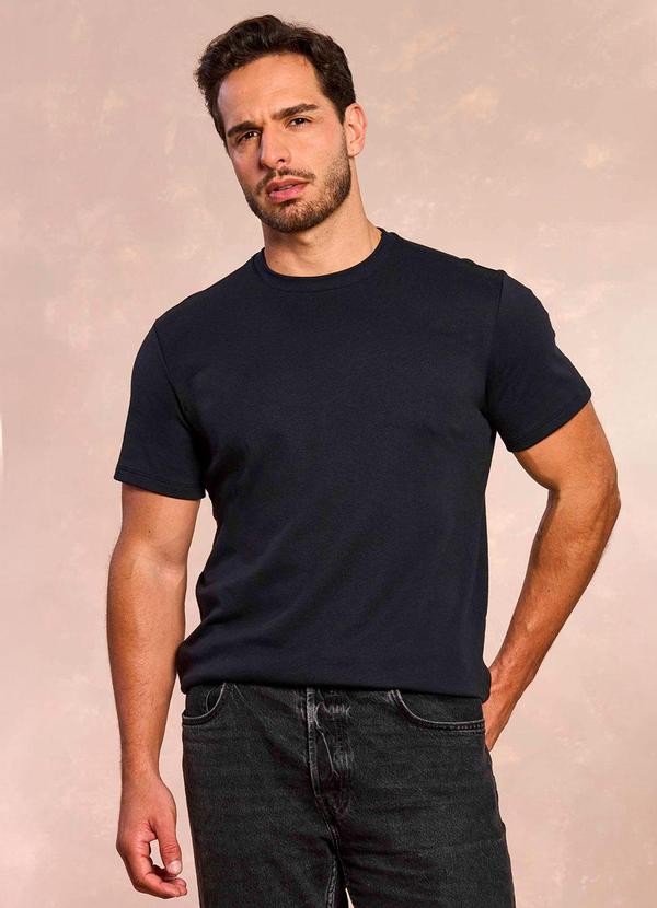 T-Shirt Masculina em Malha Preto