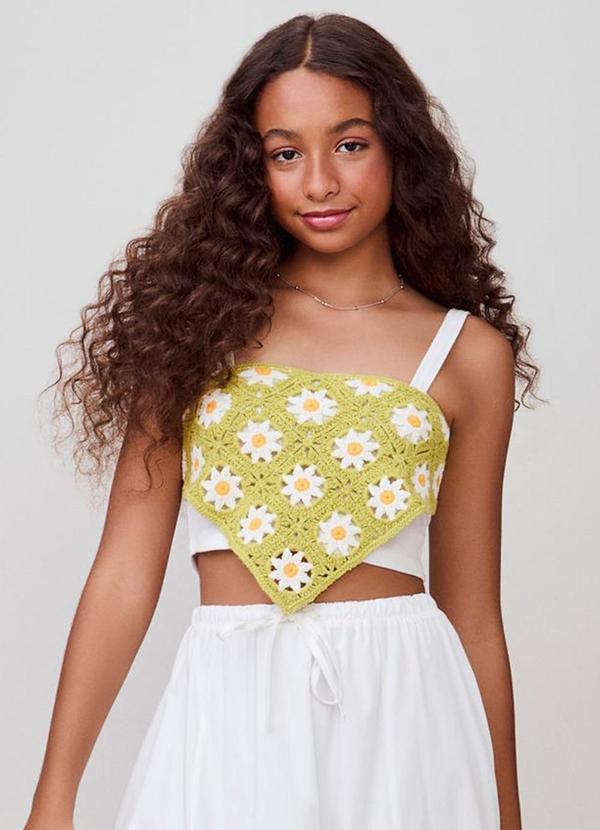 Top com Detalhe de Crochê Floral Verde