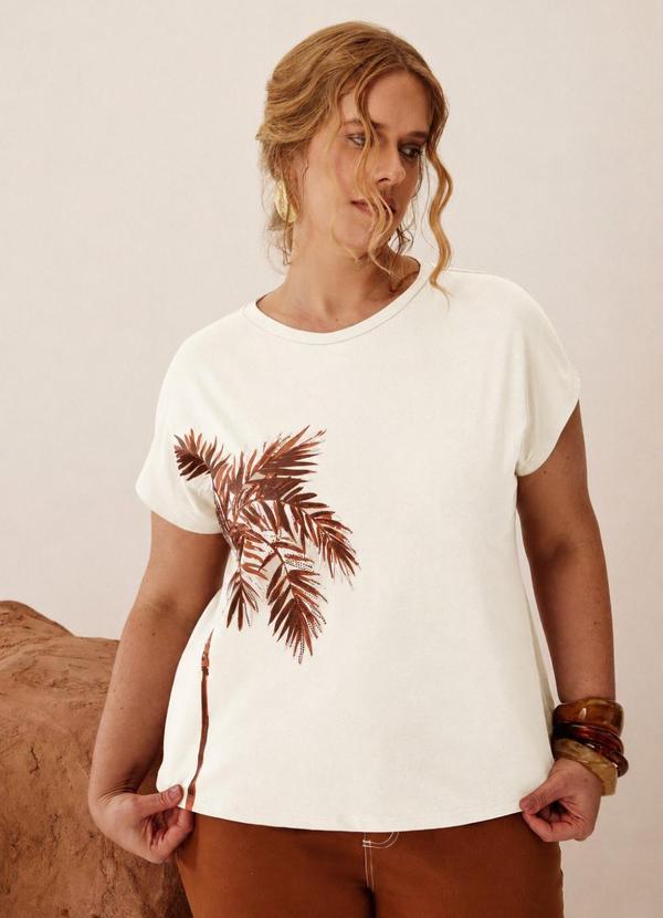 Tshirt com Manga Morcego Estampa Off White