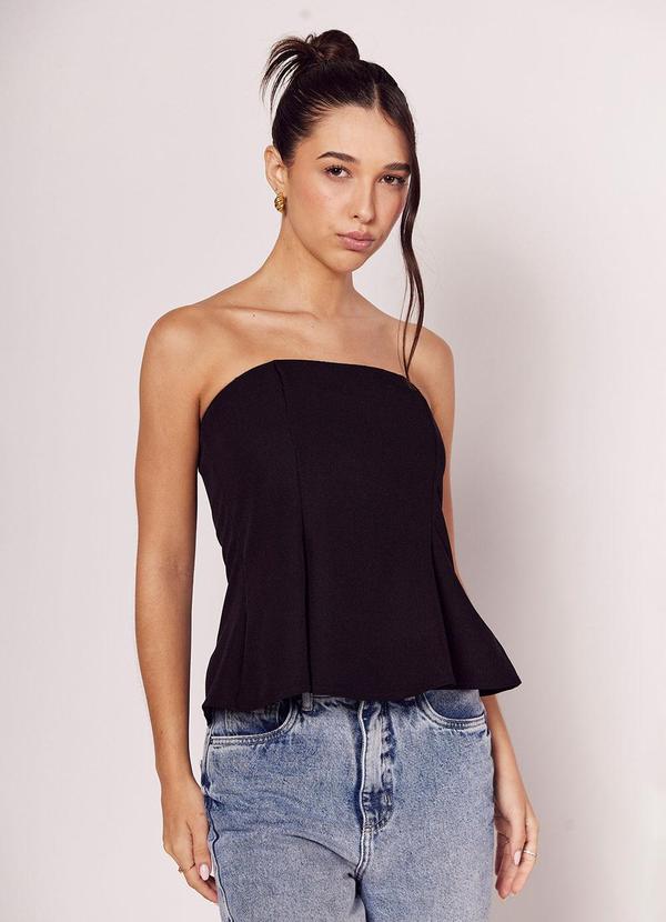 Top Tomara que Caia com Recortes Preto
