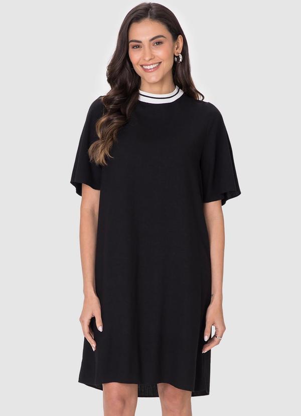 Vestido Curto Amplo em Viscolinho Preto