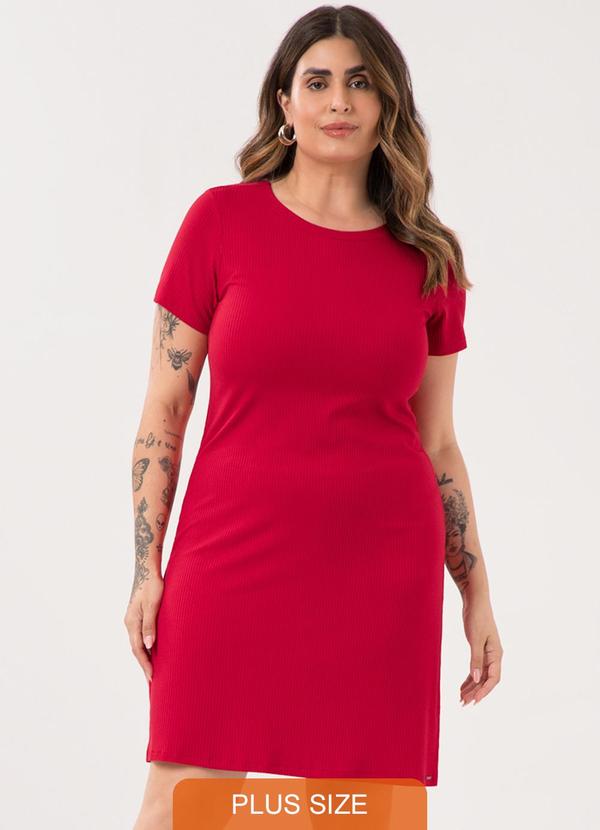 Vestido Curto Canelado Básico Plus Size Vermelho