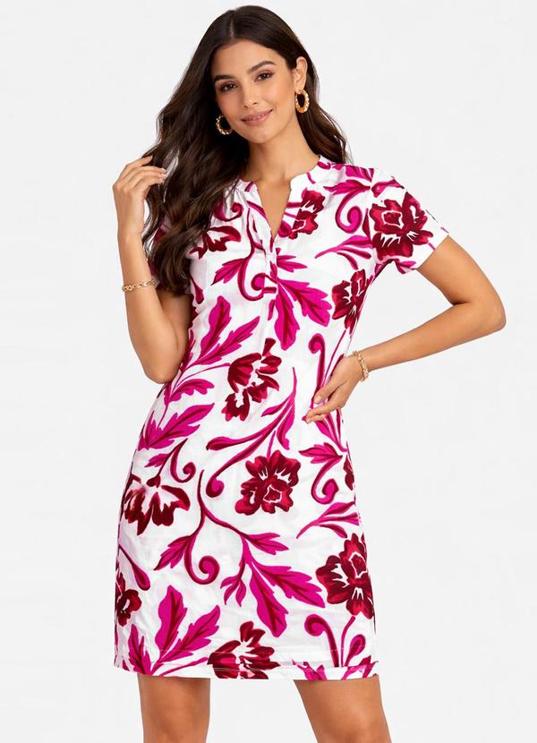Vestido Curto Estampado com Peitilho Rosa