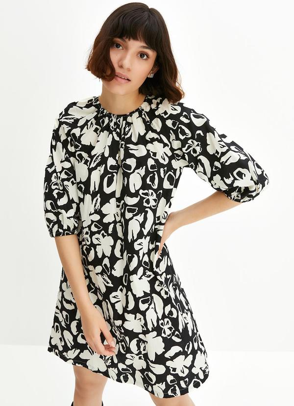 Vestido Floral Preto e Branco em Crepe Plano