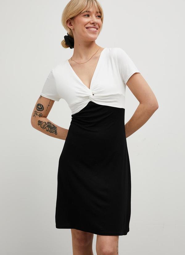 Vestido Preto/Off em Malha de Viscose