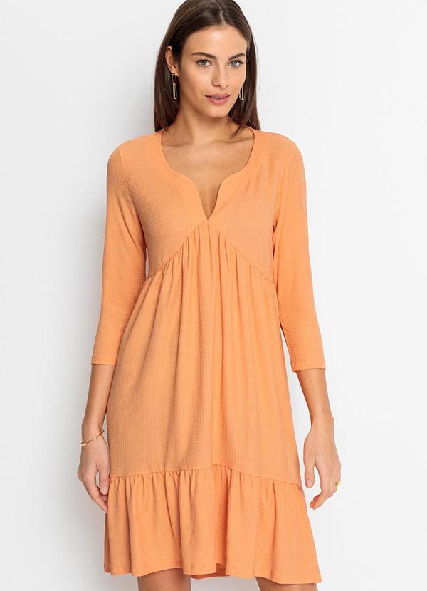 Vestido Laranja em Crepe Plano Anarruga