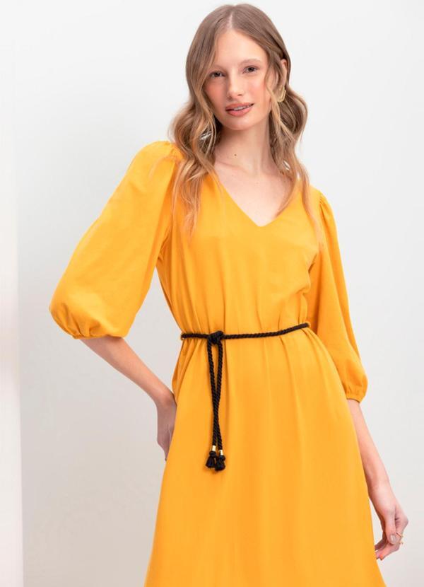 Vestido Feminino Midi em Malha Comfort Amarelo