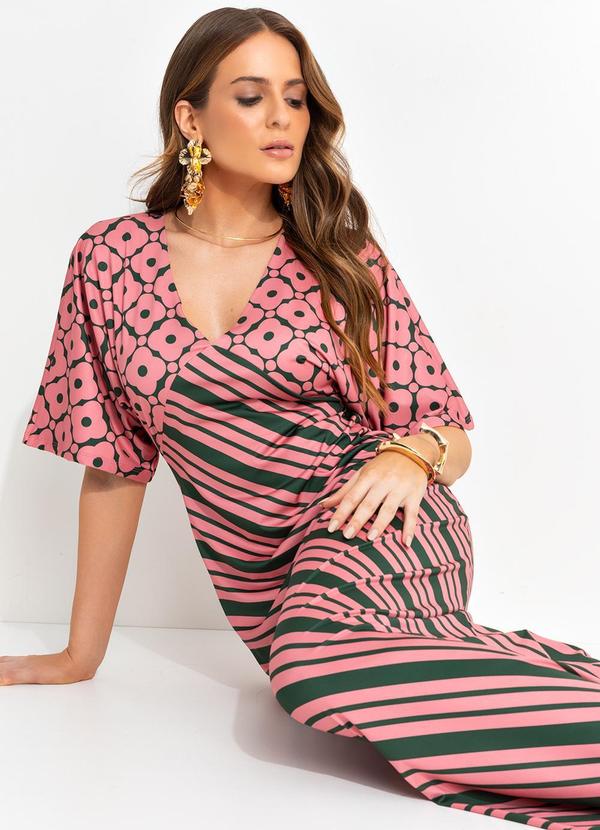 Vestido Longo em Malha Fria com Mix de Estampas e Decote V