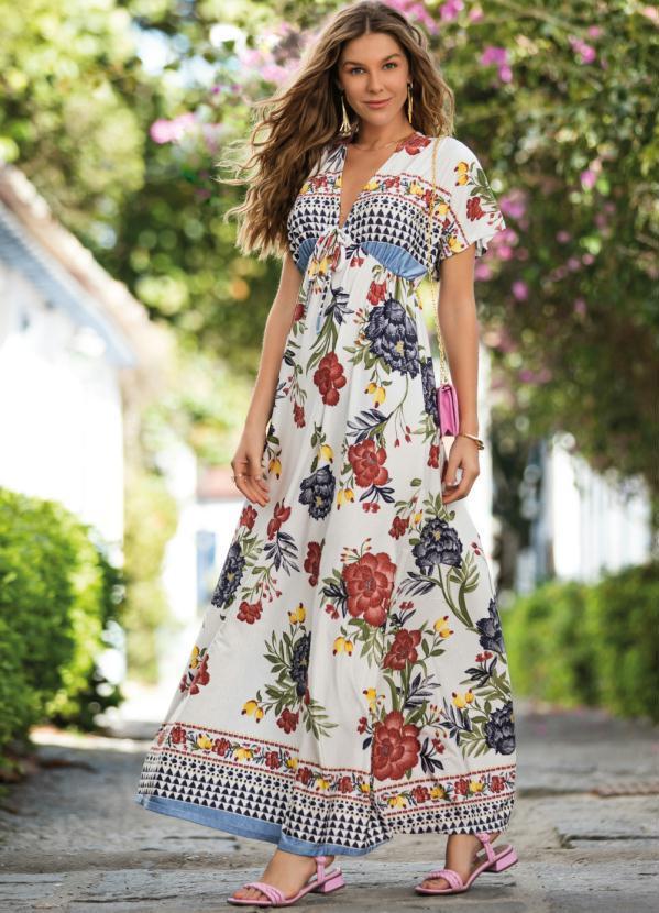Vestido Longo Floral Étnico com Decote Profundo