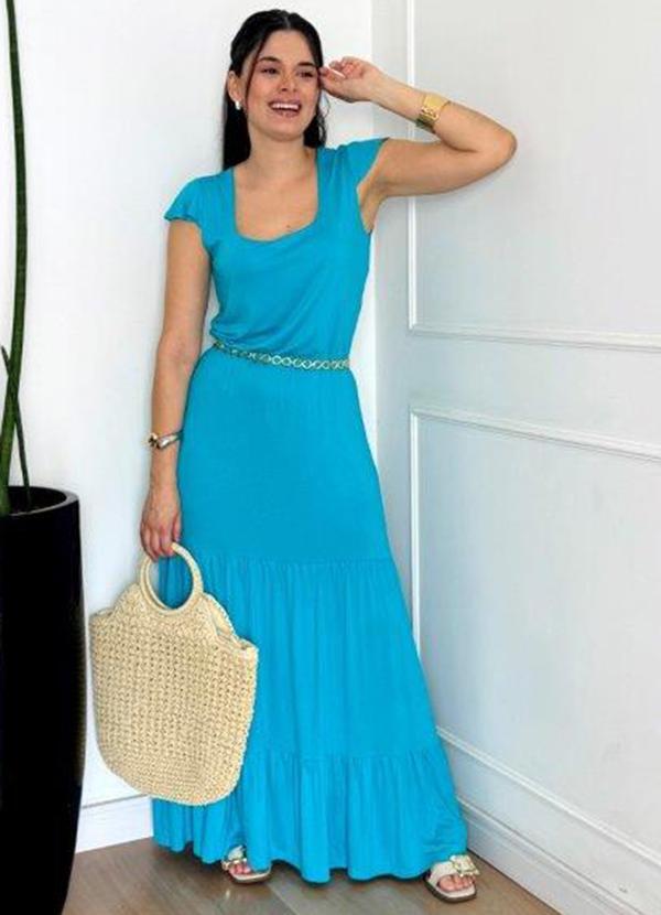 Vestido Longo com Manga Curta e Recorte Azul