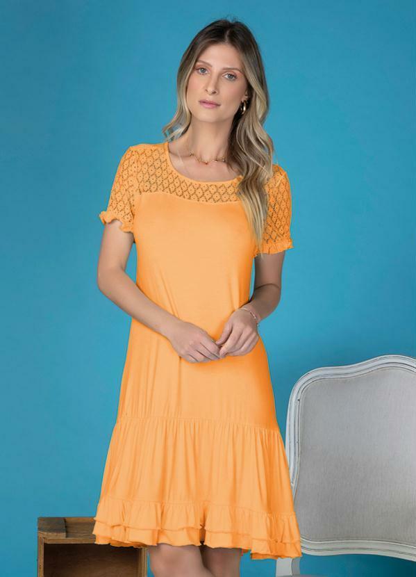 Vestido com Babadinhos e Renda Laranja