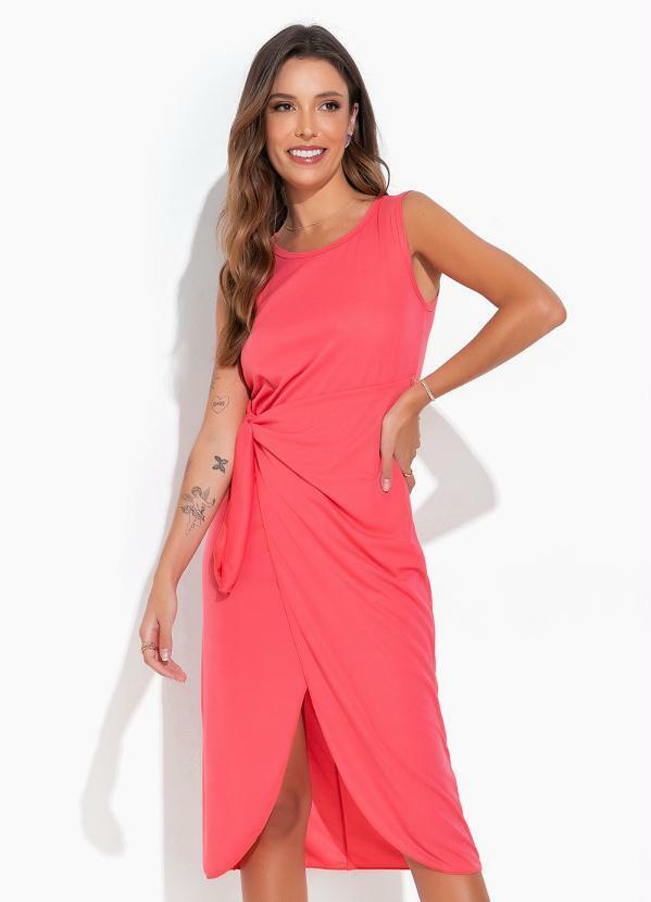 Vestido Coral com Sobreposição para Amarrar