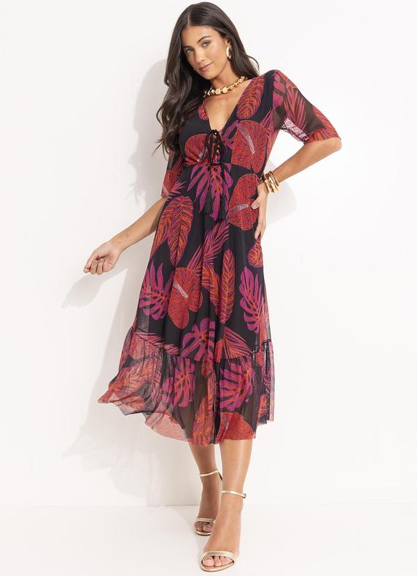 Vestido Longuete em Tule com Folhagem Bordada e Decote V
