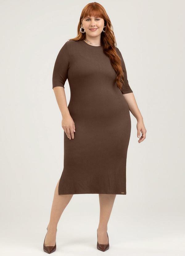 Vestido Midi Plus Size em Caneldo Marrom Escuro
