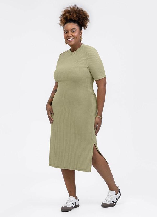 Vestido Plus Size em Canelado Verde