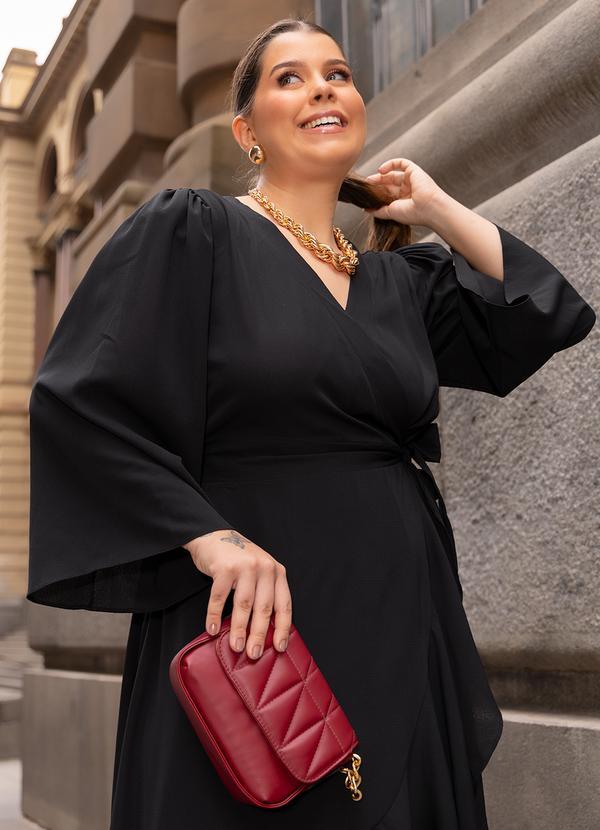 Vestido Preto em Crepe Plano