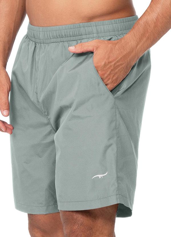 Bermuda com Short Interno e Bolso Verde Claro