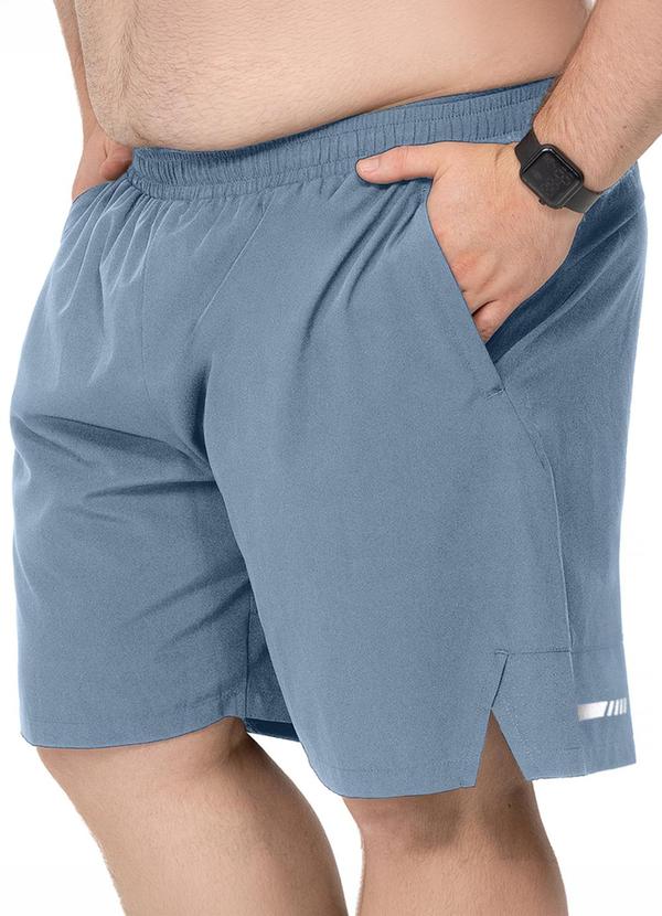 Bermuda Plus Size Detalhe Refletivo Azul Claro