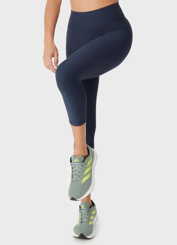 Vista 2 Calça Capri Dry Uv50+ Azul Marinho Malwee Malwee