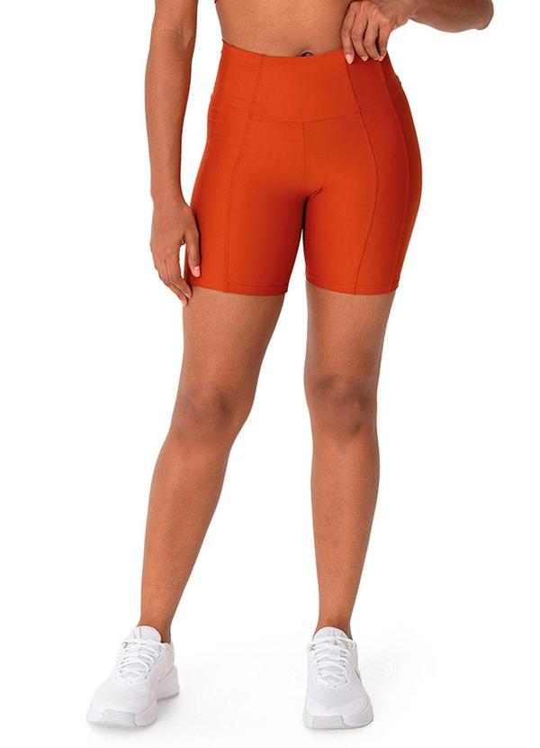 Shorts Justo Uv com Recorte Active Terracota