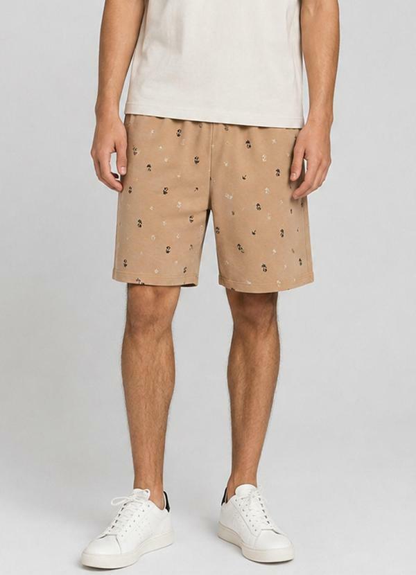 Bermuda Masculina Básica Marrom