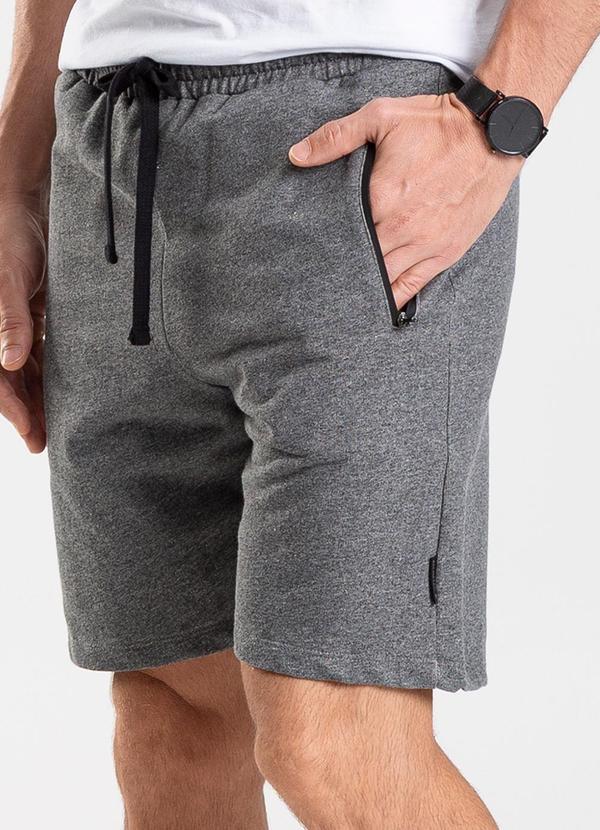 Vista 2 Bermuda Masculina Cinza Diametro Diametro