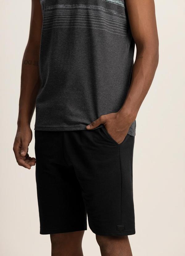 Bermuda Masculina de Moletom com Recortes Preto