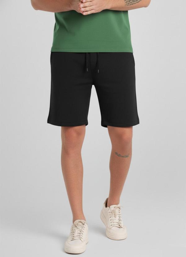 Vista 2 Bermuda Masculina em Moletom Just Basic Preto JUST BASIC