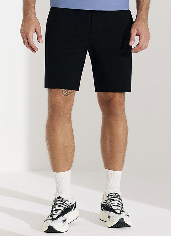 Bermuda Masculina em Ribana Maxi Preto