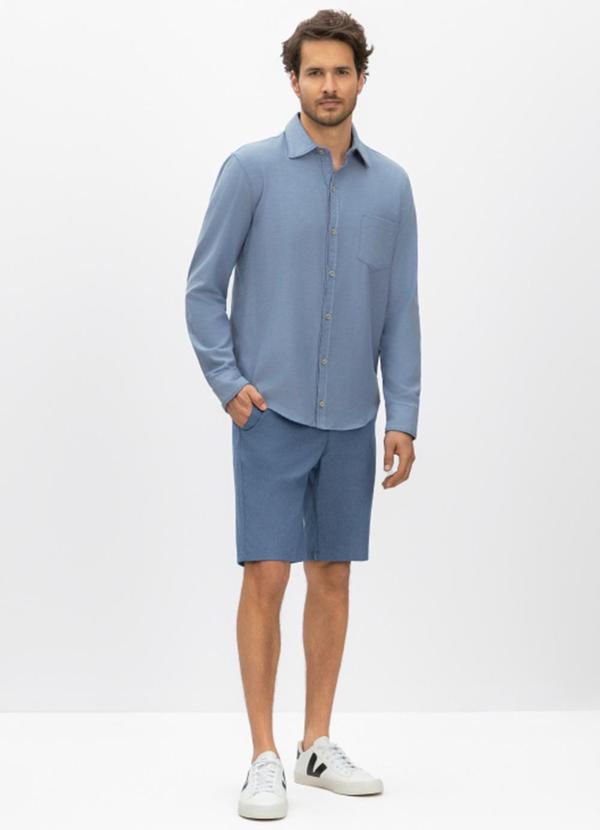 Bermuda Masculina em Sarja Azul