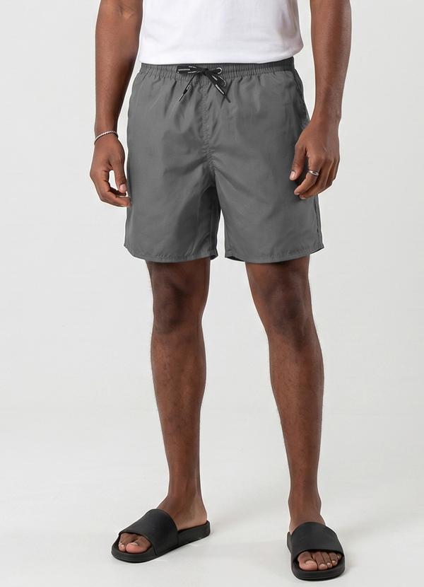 Bermuda Masculina em Tactel com Bolsos Cinza