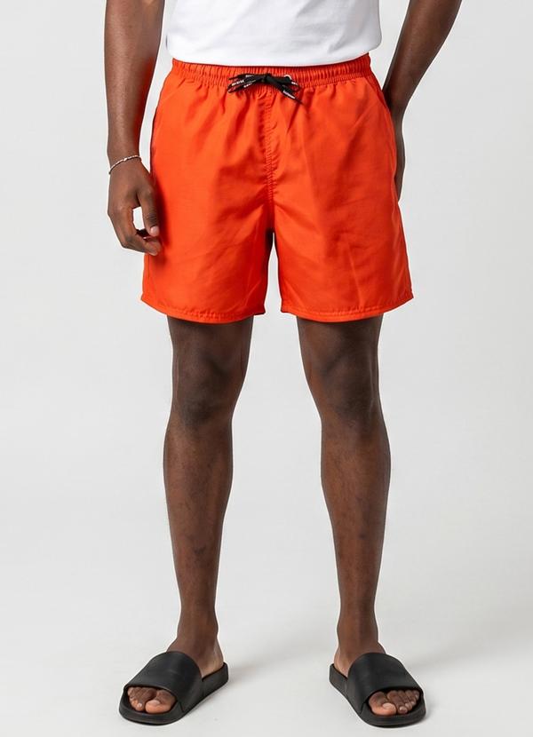 Bermuda Masculina em Tactel com Bolsos Laranja