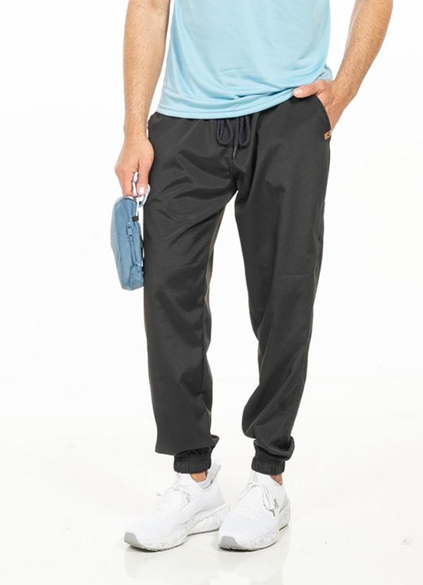 Calça Masculina com Bolso Preto