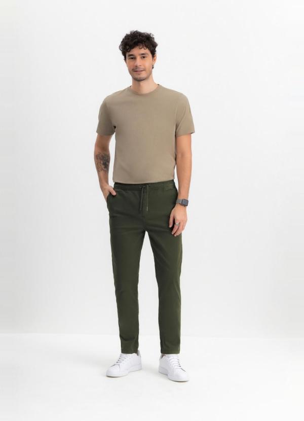 Calça Masculina em Sarja Verde