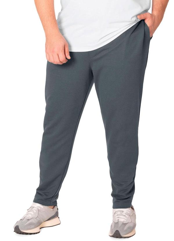 Calça Slim em Moeltinho Plus Cinza Chumbo