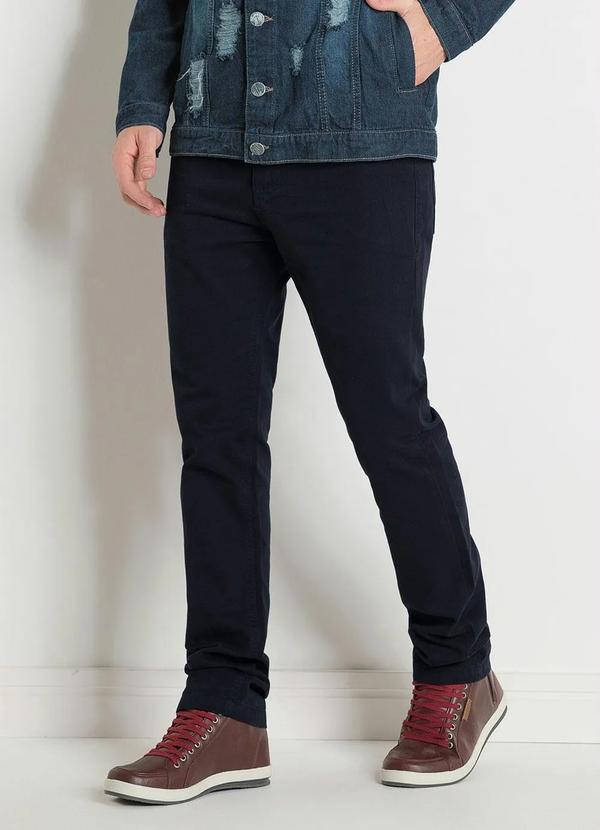 Calça Actual Preta com Bolsos