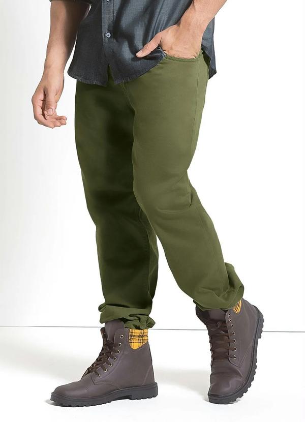 Calça Actual Verde Militar com Bolsos