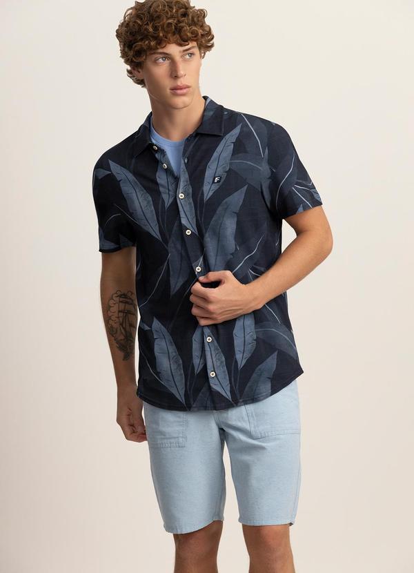 Vista 2 Camisa Masculina em Malha Estampada Azul Fico Fico