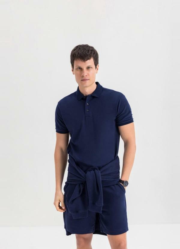 Camisa Polo Masculina em Piquet Azul