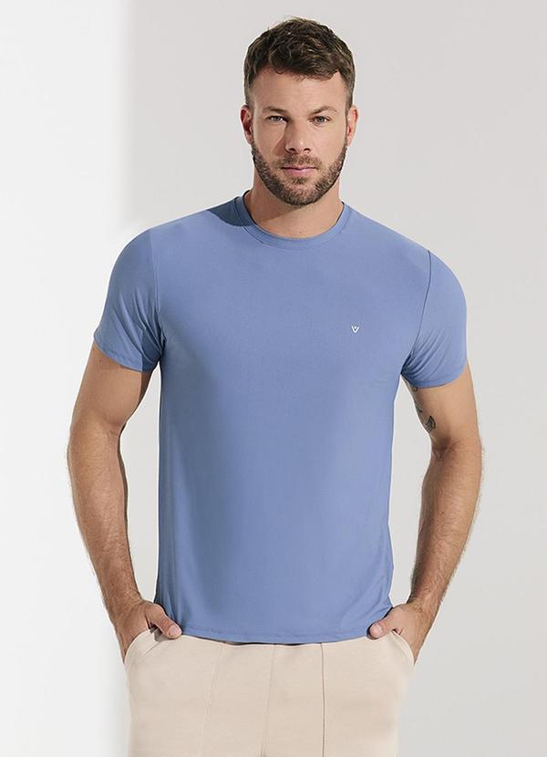 Camiseta Masculina em Malha Poliamida Pique Azul