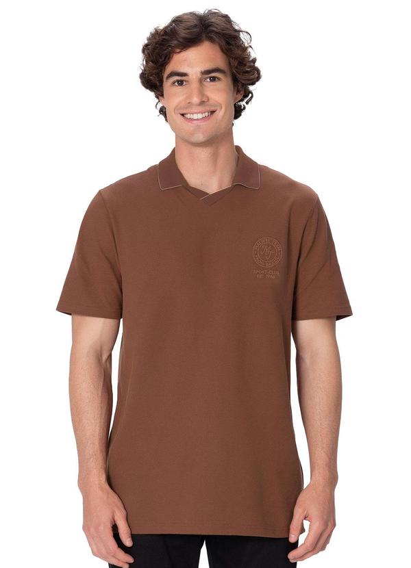 Camisa Polo em Piquet com Bordado Marrom