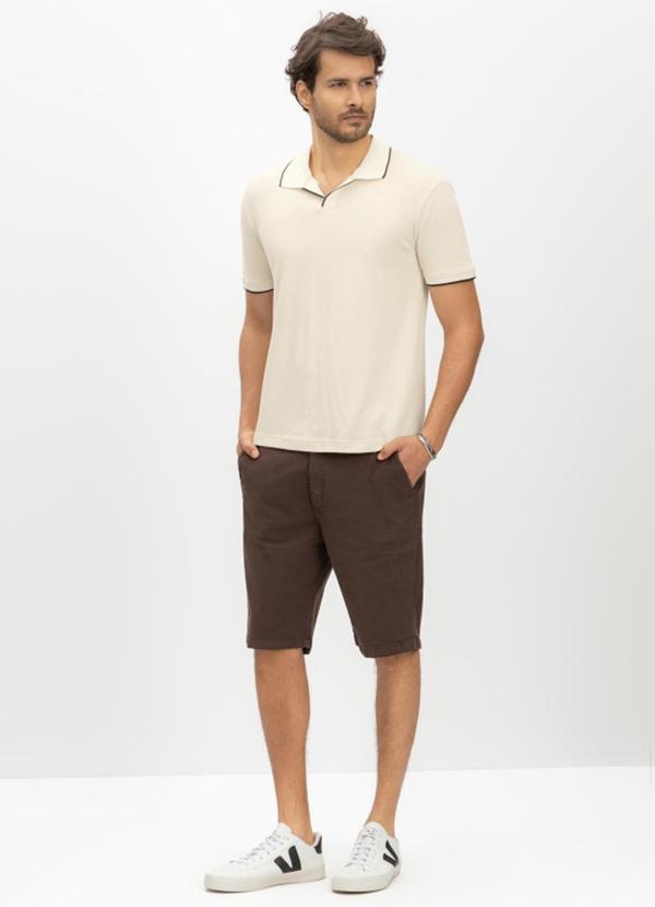 Camisa Polo Masculina em Piquet Natural