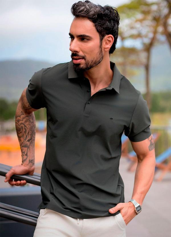 Polo Sporttech Botão Masculina Verde Oliva