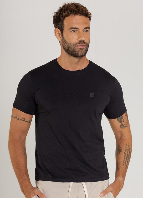 Camiseta Básica Preto