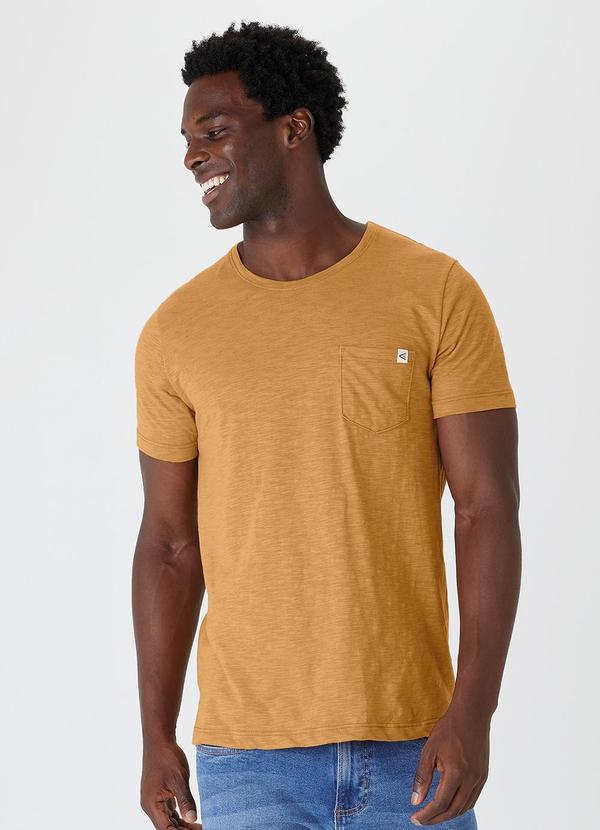 Vista 2 Camiseta com Bolso em Malha Rajada Amarelo Mostar Malwee Malwee
