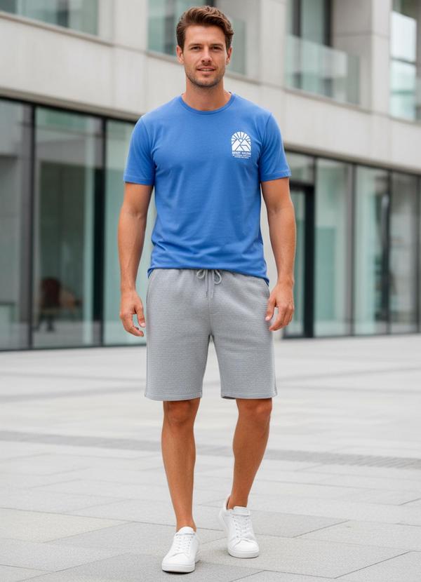 Camiseta em Malha Azul
