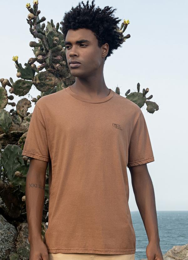 Camiseta em Meia Malha Marrom