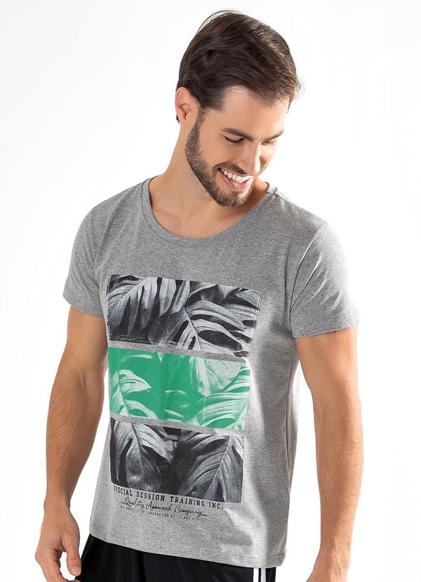 Camiseta Folhagem Preto e Verde em Malha