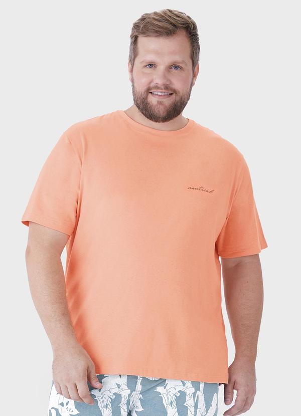 Camiseta Go Where You Feel Most Alive Salmão
