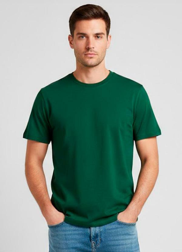 Camiseta Masculina Básica com Gola Redonda Verde